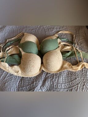 Women's Lace Overlay Bra - Beige and Green
